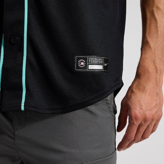 Breathable Mesh Comfort